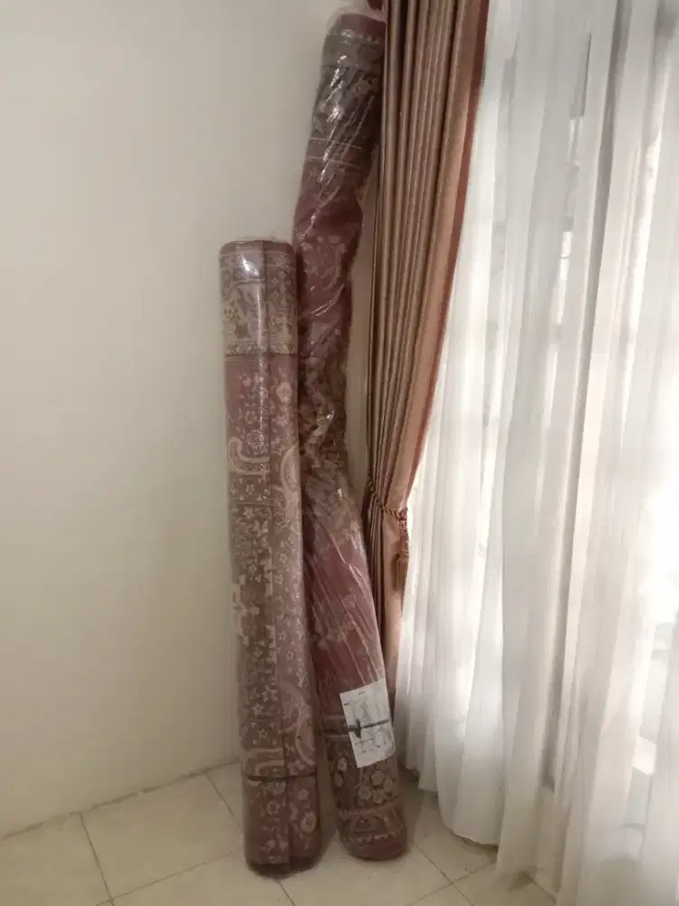 Karpet bekas motif Persia/Turki