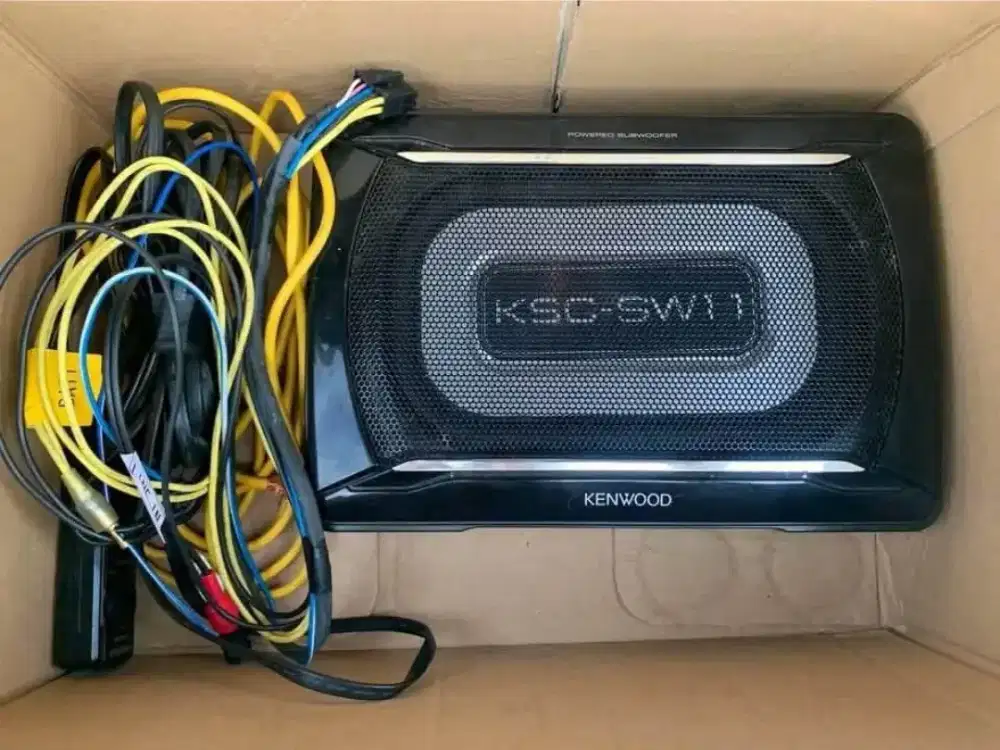 Subwoofer merk kenwood normal