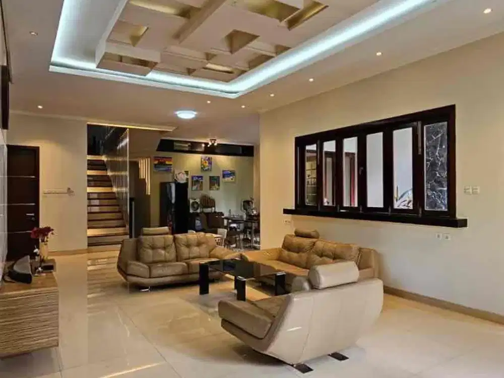 Rumah Mewah Hook Di Kebayoran Bintaro Sektor 7