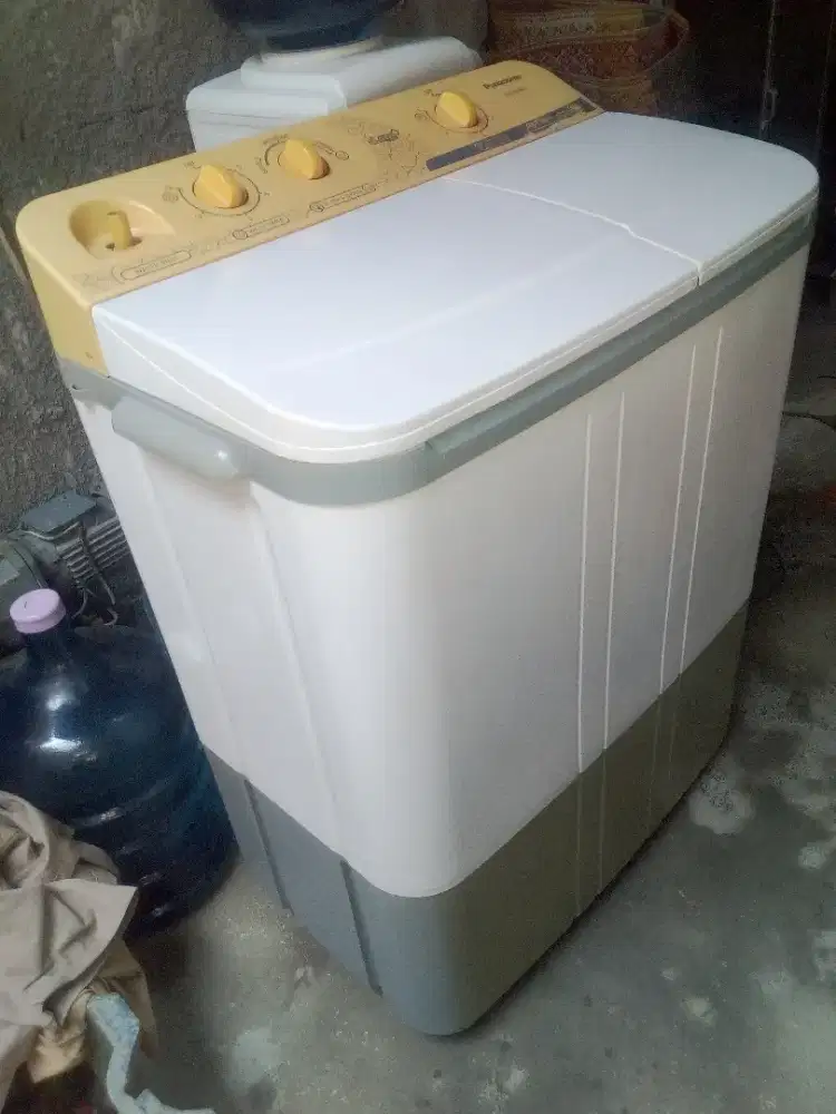 Mesin cuci merk Panasonic