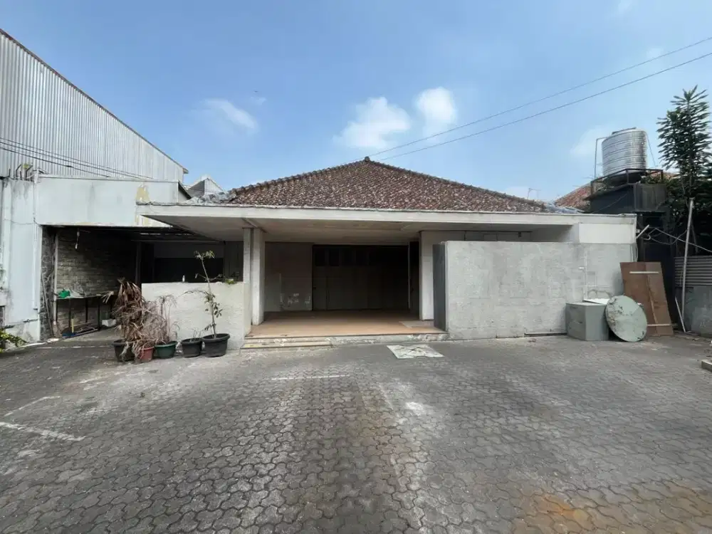 Rumah Luas Strategis di Sayap Pasir Kaliki Bandung