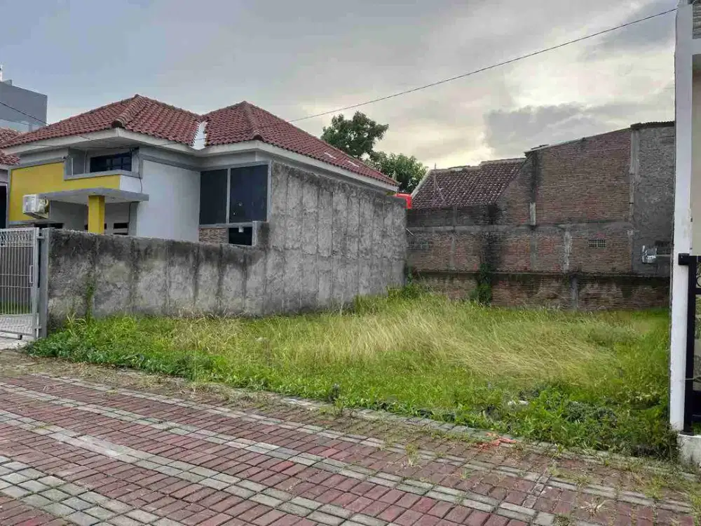 Tanah Kavling Dalam Cluster Siap Bangun Hanya 3 Menit Ke Manahan Solo