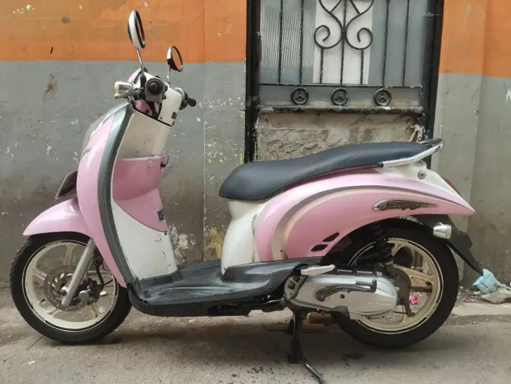 Honda scoopy karbu