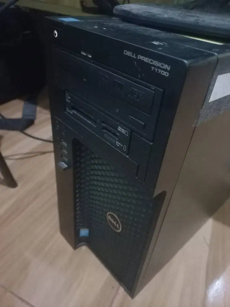 PC DELL PRECISION T1700