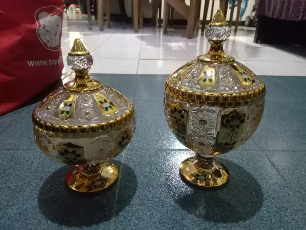 Toples kaca kristal mewah