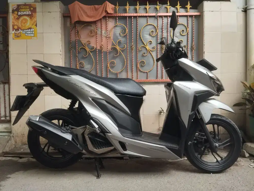 Vario 150cc silver
