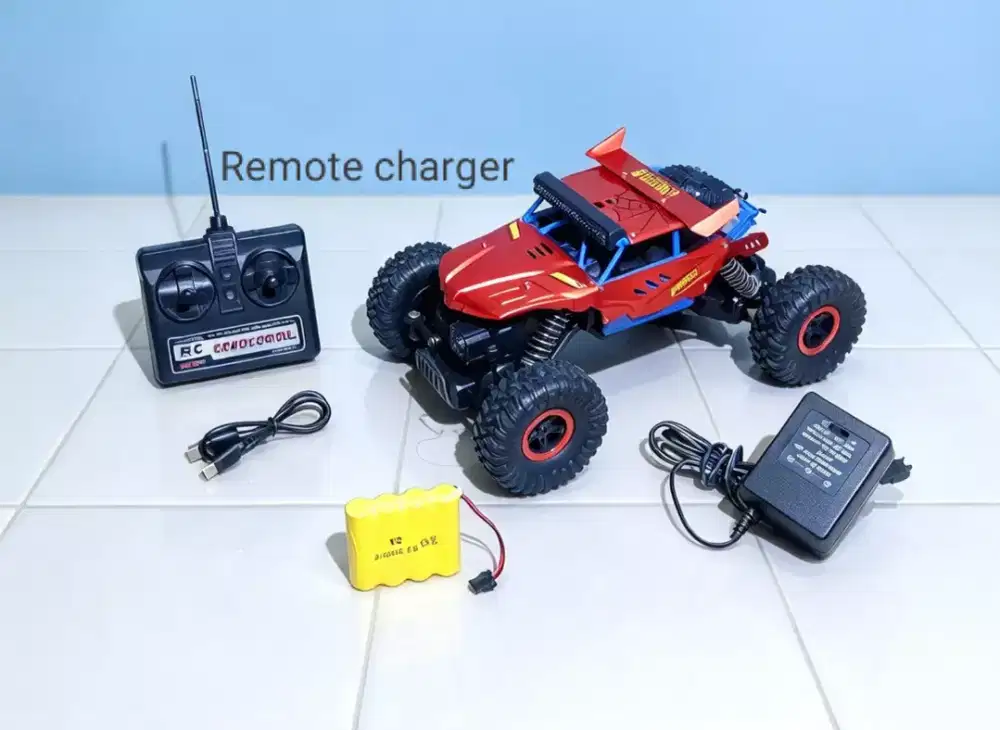 Mainan mobil remote 4WD