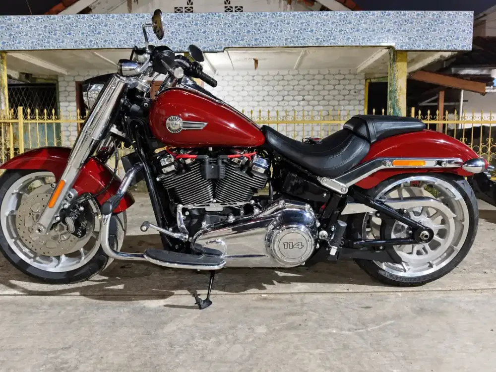 Harley Davidson Fatboy Premiun Colour Merah tahun 2024 Fullpaper