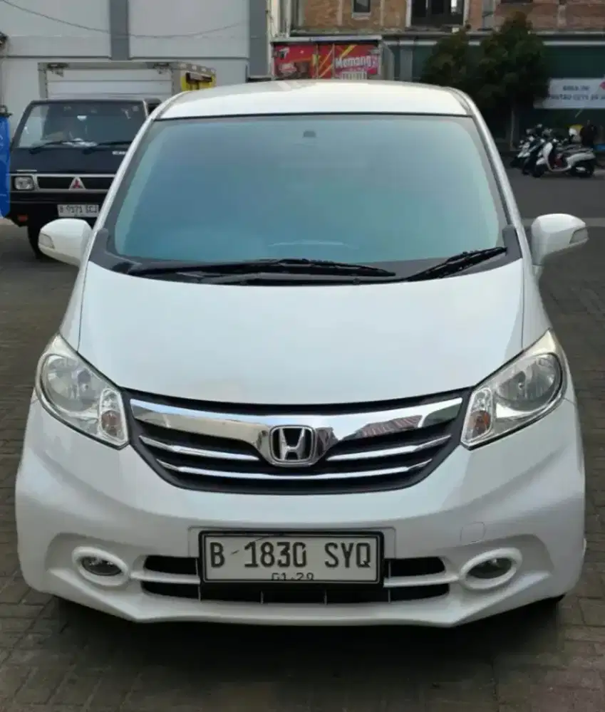 Honda Freed PSD E 2013 Putih
