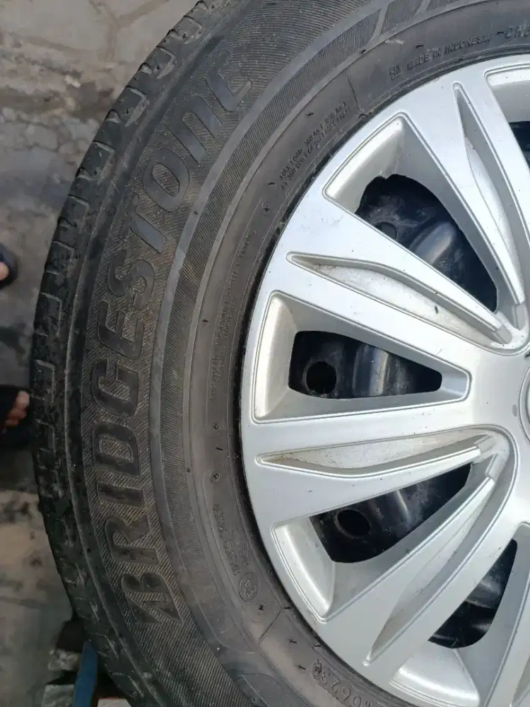 Ban + velg Bridgestone