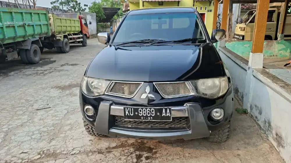 Triton 4x4 aktif exceed 2009