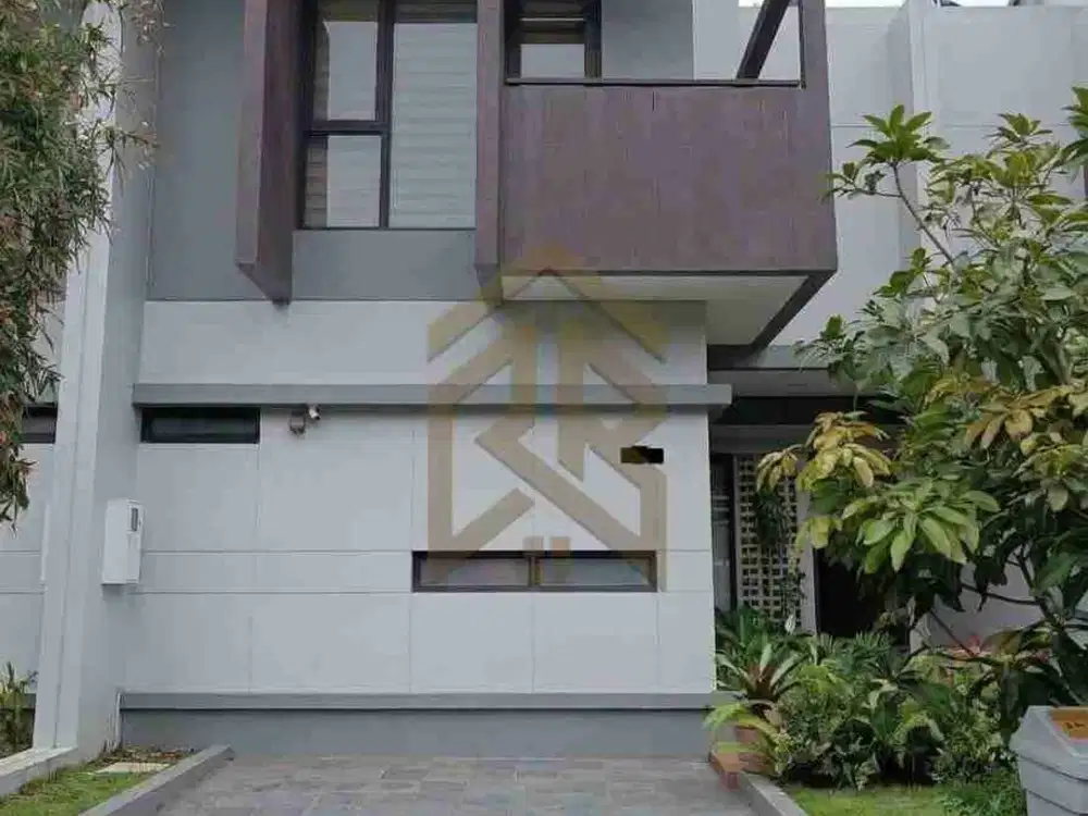 Rumah 2 Lantai di Summarecon Kota Bandung
