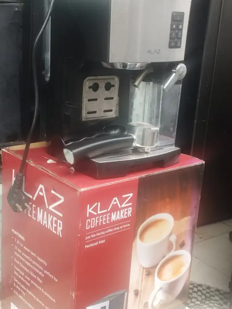 Mesin kopi pembuat espresso merek klaz
