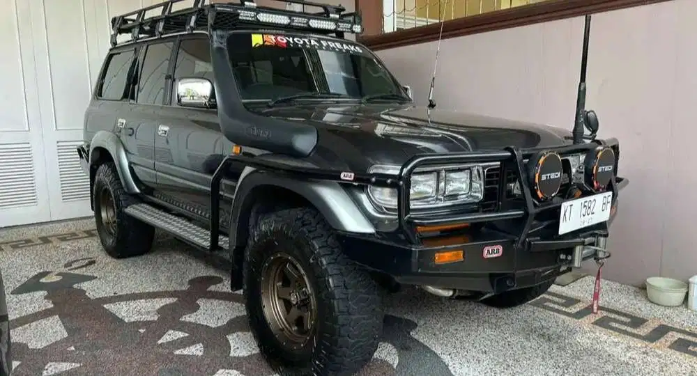 Cat Ori Low Km Fullmods ! Toyota LC VX80 Manual Warna Abu2 Tahun 1997