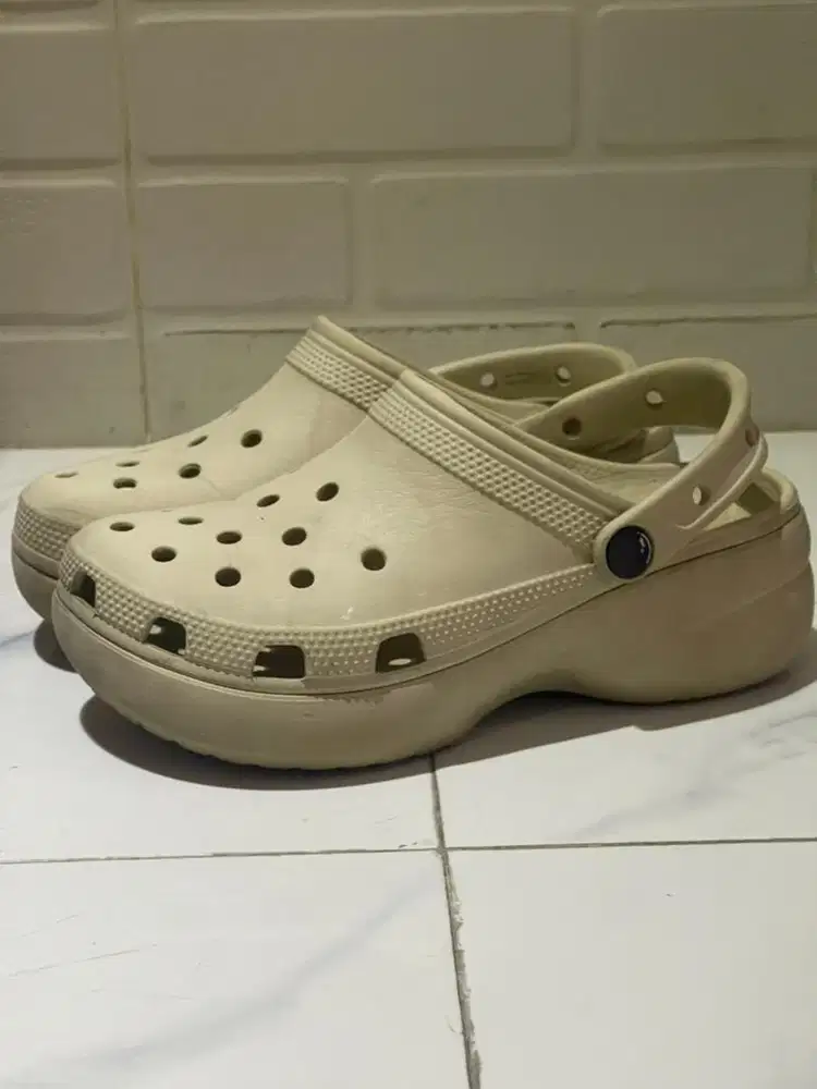 CROCS CLASSIC PLATFORM CLOG