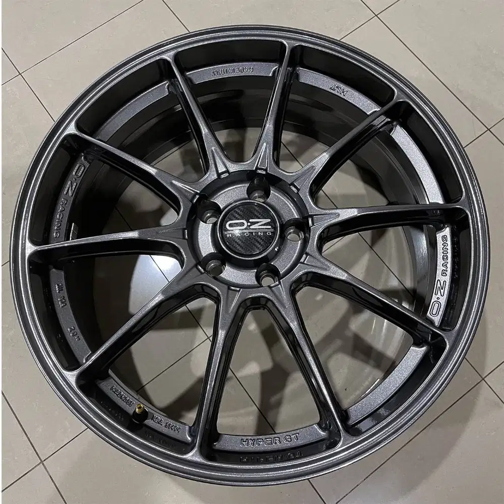Velg OZ Racing Hyper GT R20