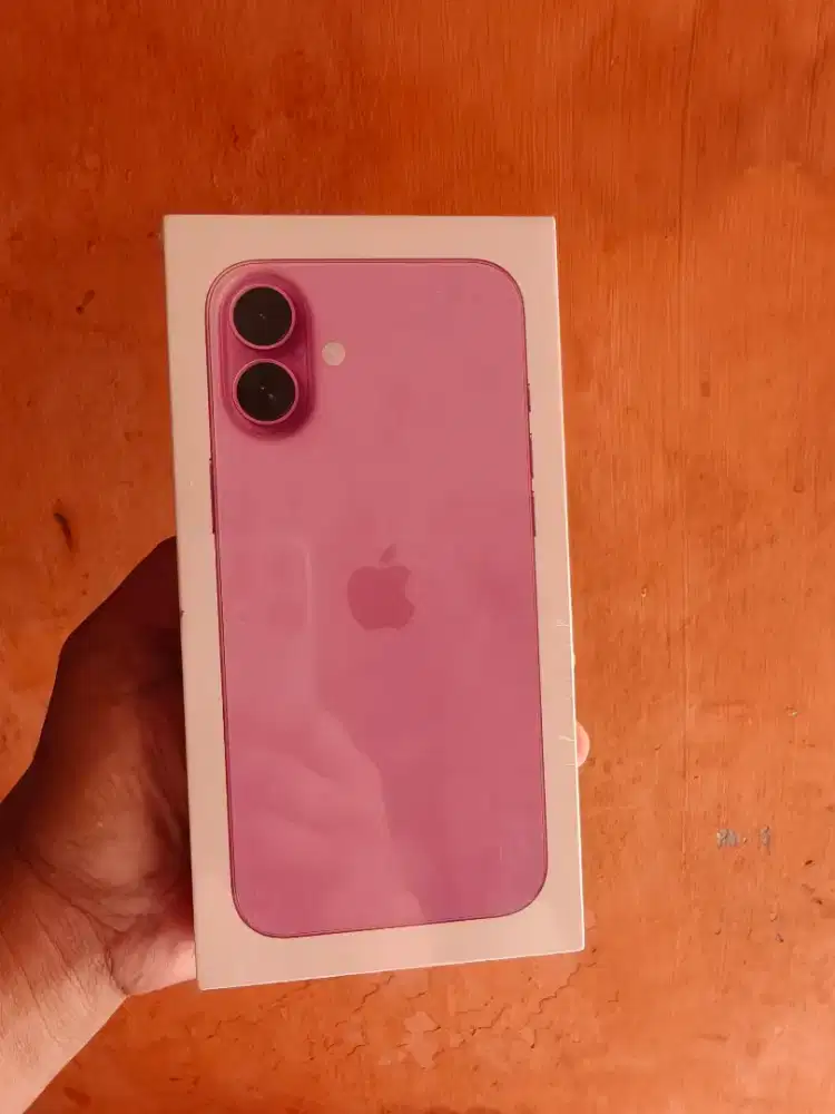 iPhone  16 plus 128