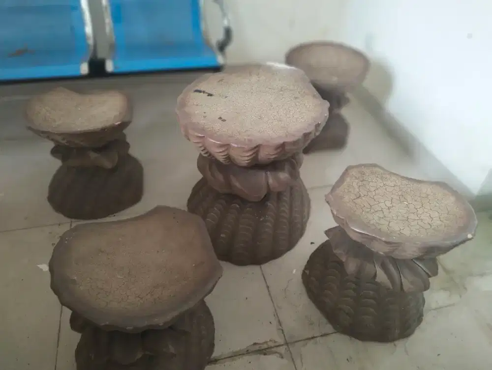Kursi Teras atau Taman