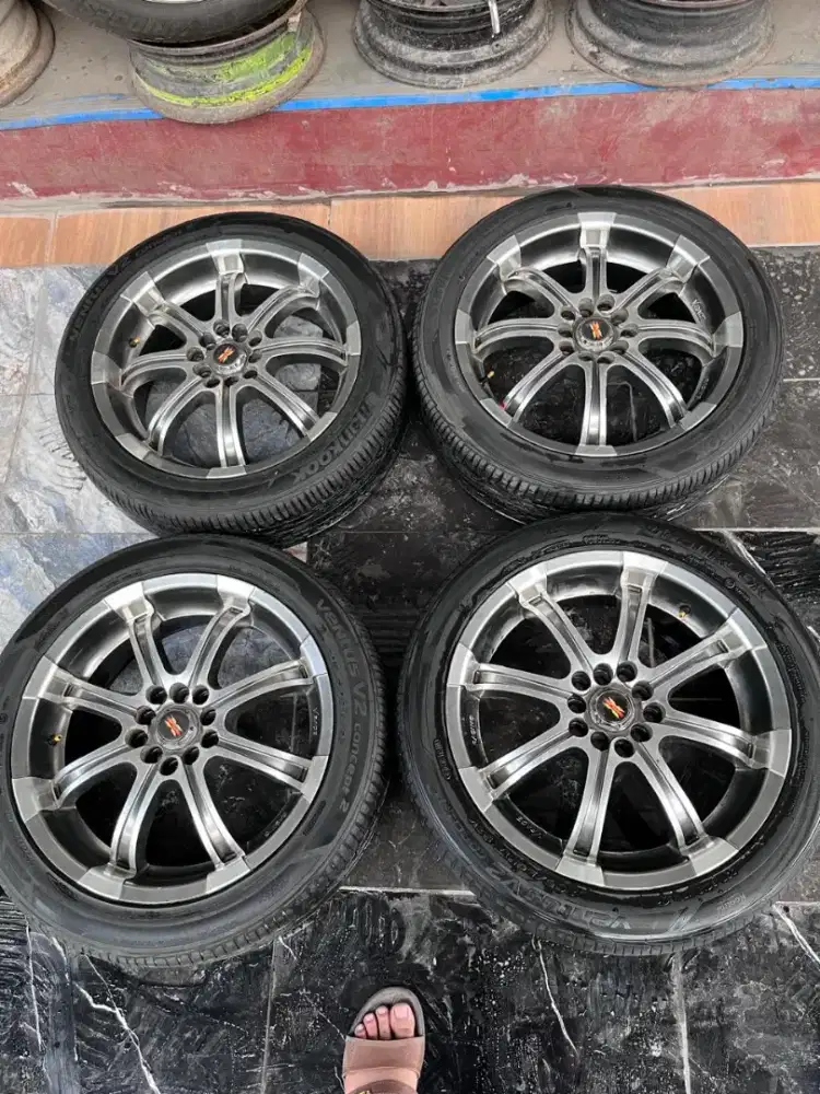 Velg ring 17 pcd 5x100/114,3 ET 40 ban 205/50 R17 new Veloz ertiga