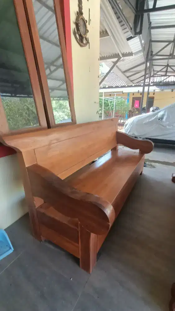Kursi Kayu Jati