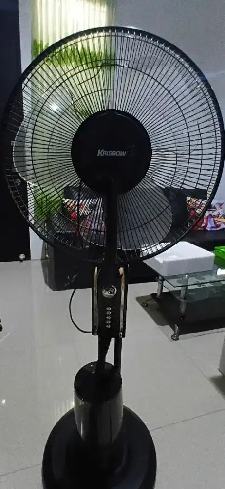 Standing Fan - kipas angin uap 16 inch merk Krisbow.
