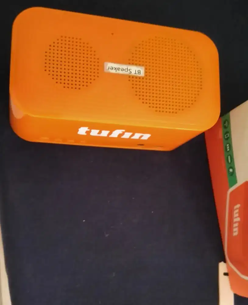 Speaker bluetooth dan charger