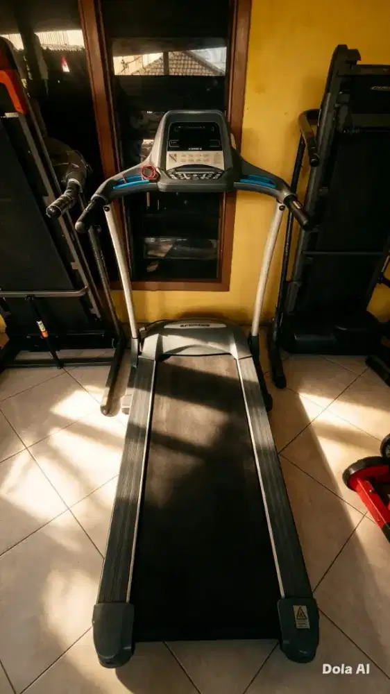 Treadmill elektrik jumbo kuat bb 159kg bagus