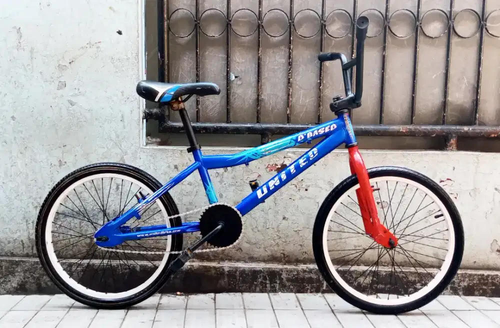 Sepeda BMX United D'based 20 inc rem terpedo, harga pas.. Cipinang