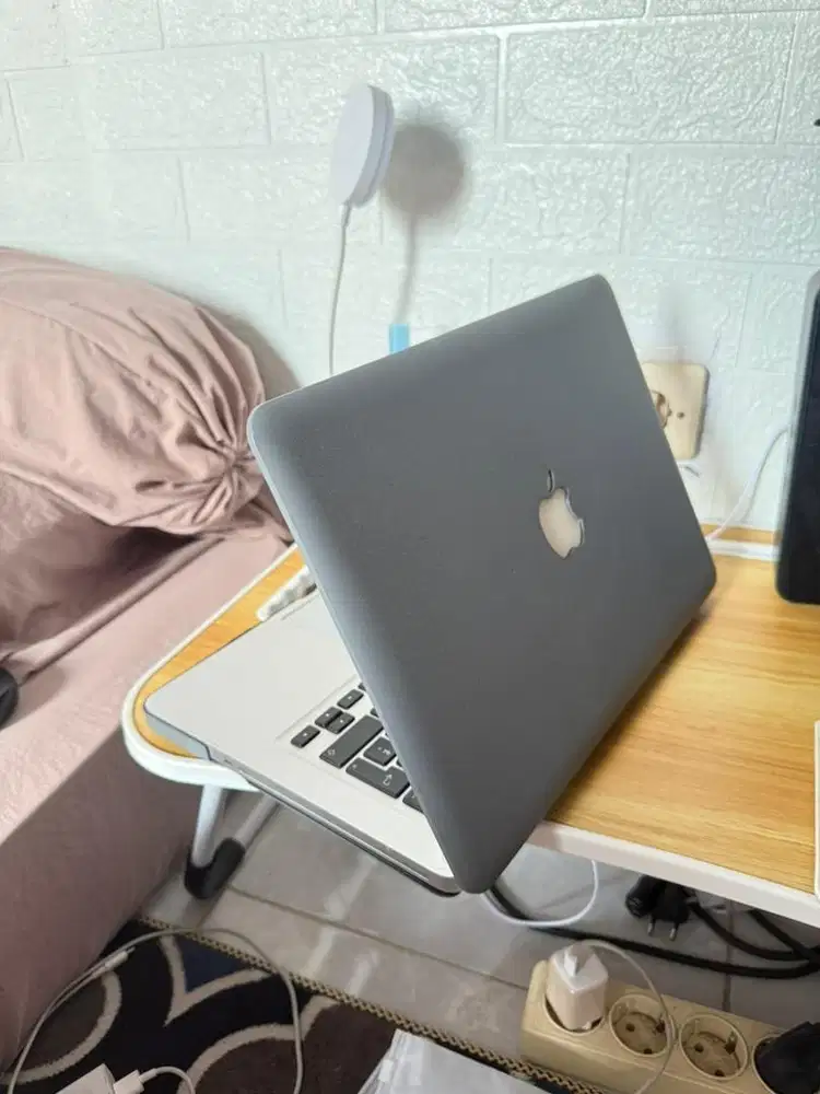 JUAL MUrahh Apple macbook pro 2011