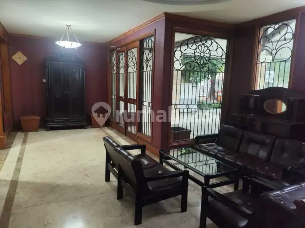 Disewakan Space Ruangan Dalam 1 Bangunan Rumah/Gedung Bagus 3 Lantai