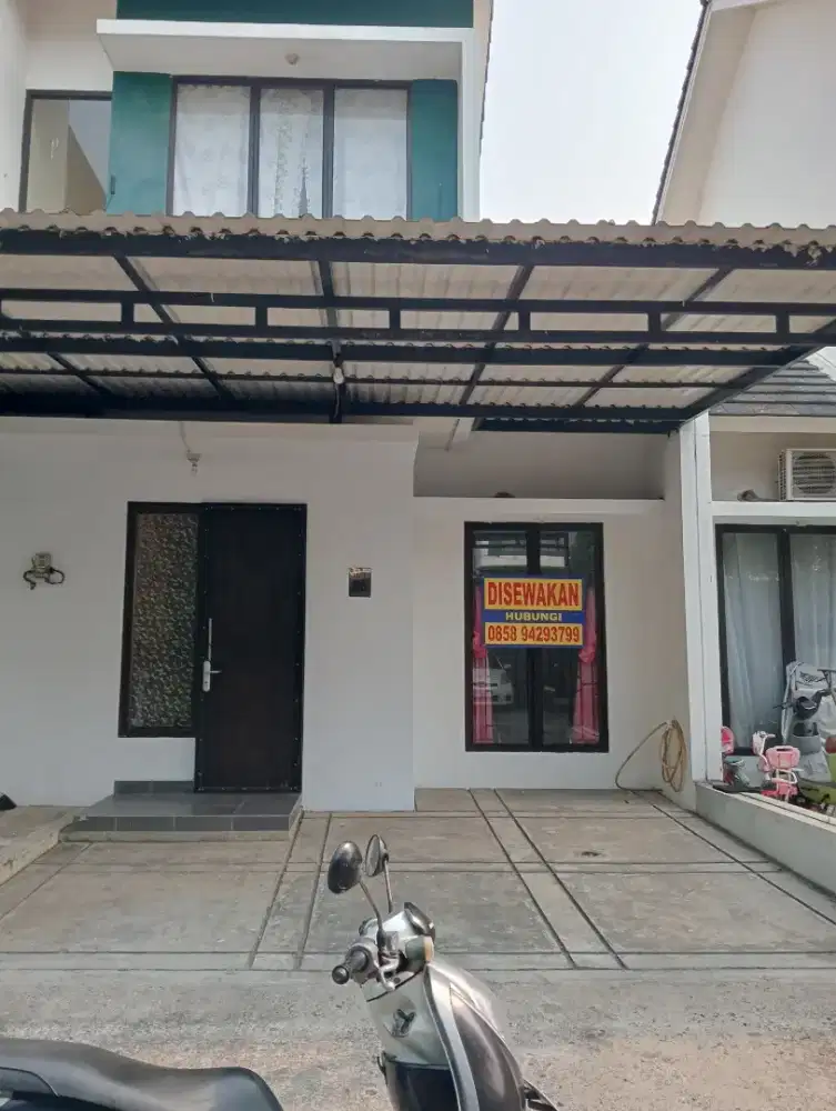 Disewakan rumah dua lantai