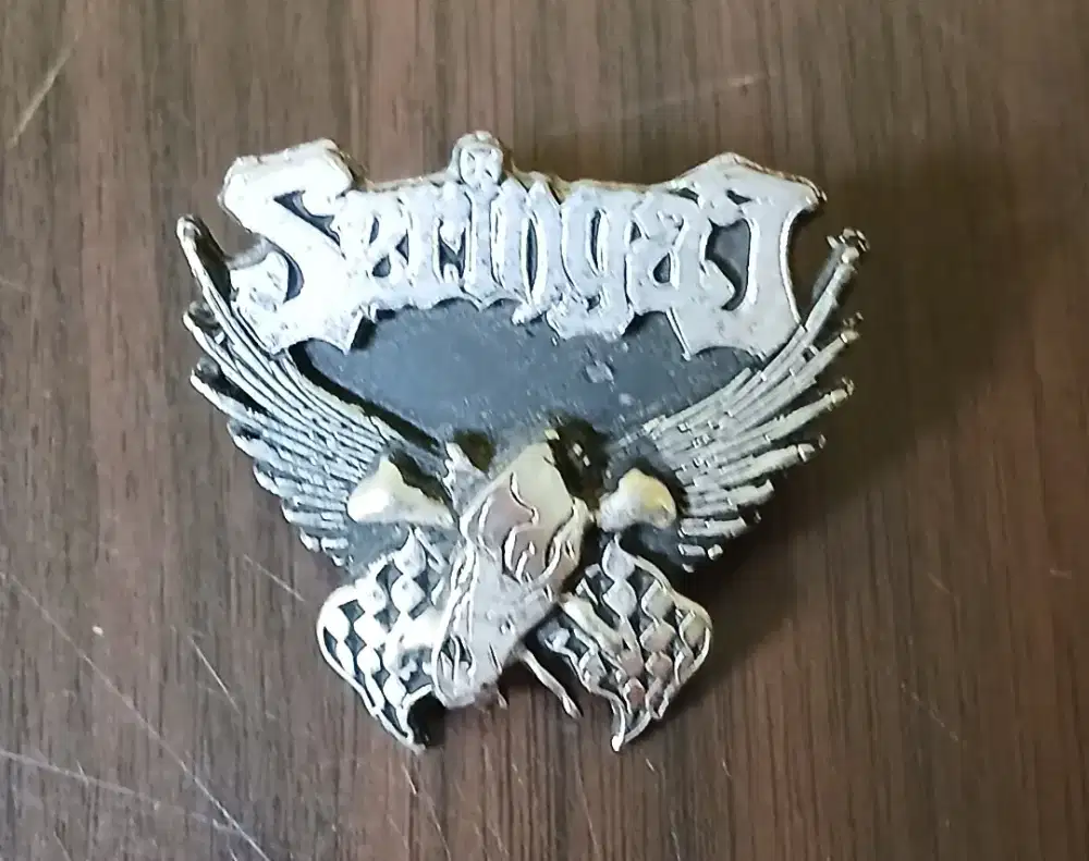Pin SERINGAI enamel pin