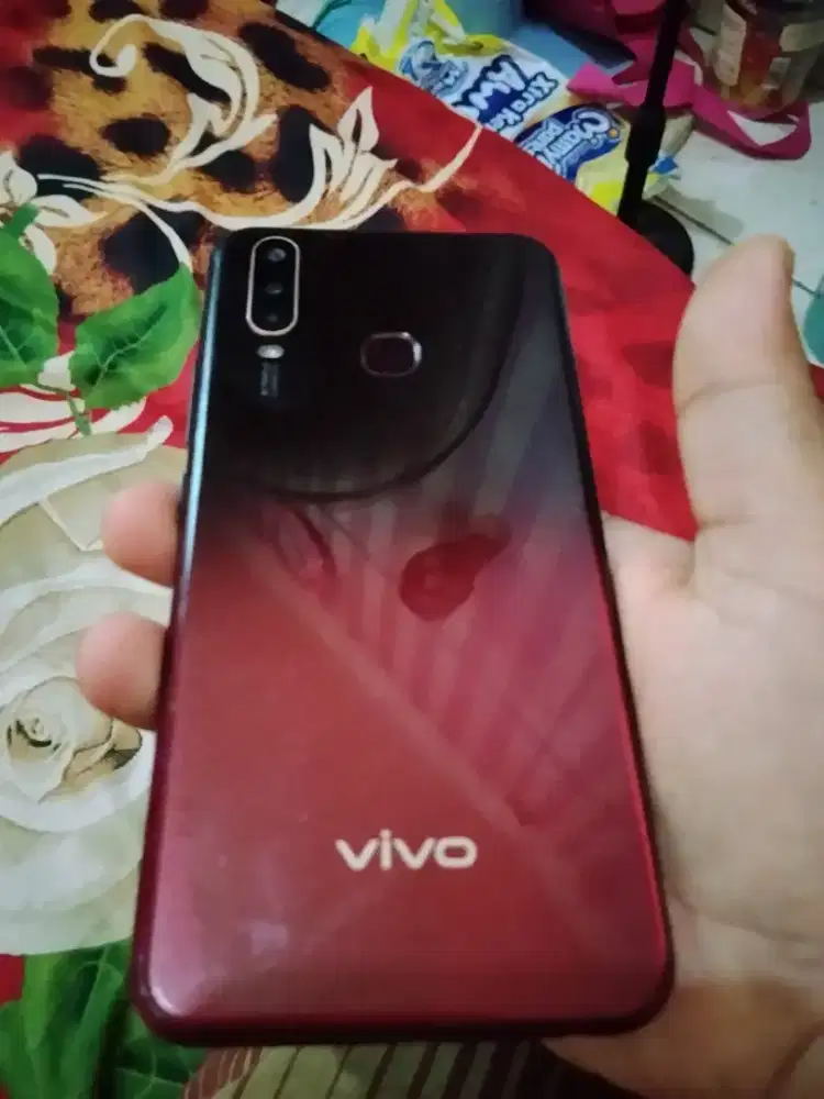 Vivo y17 ram 4/128 no minus