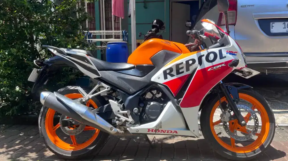 Honda CBR 150 R Repsol Orange Mantap