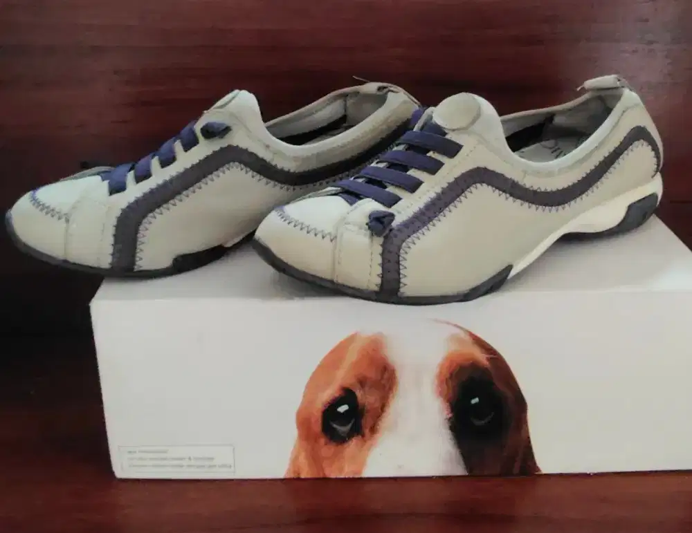 Hush Puppies Qualify (Light blue - Size 5)