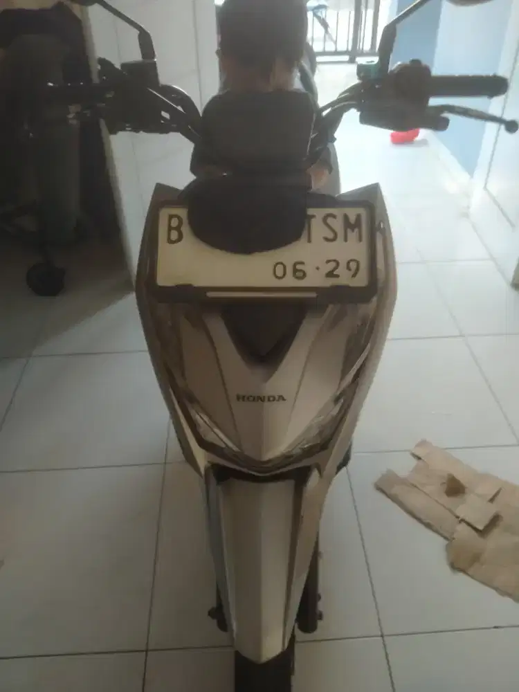 HONDA BEAT STREET SILVER 2024 B DKI TIMUR PJK HIDUP