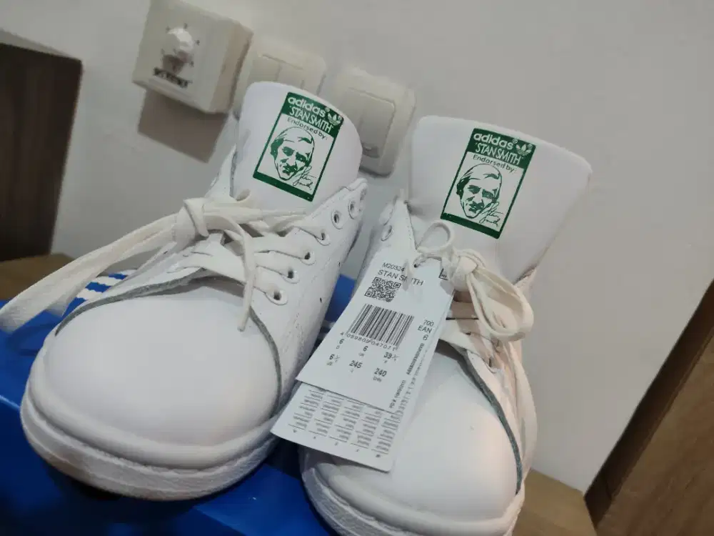 Adidas Stan Smith New Size 39