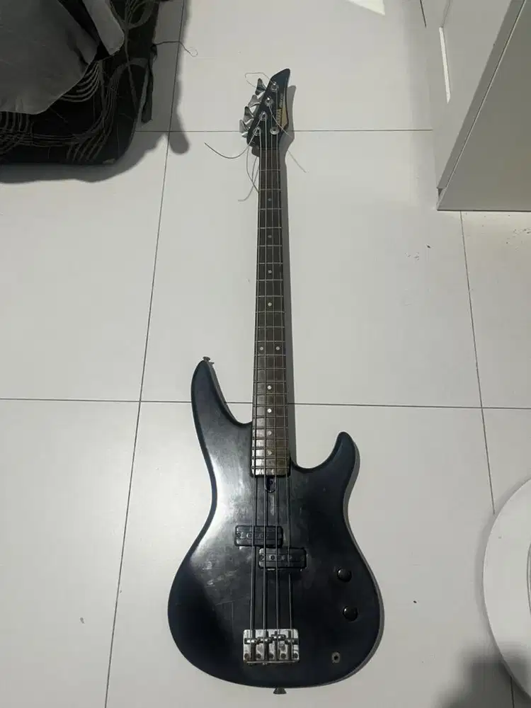 gitar bass listrik/electric yamaha rbx100
