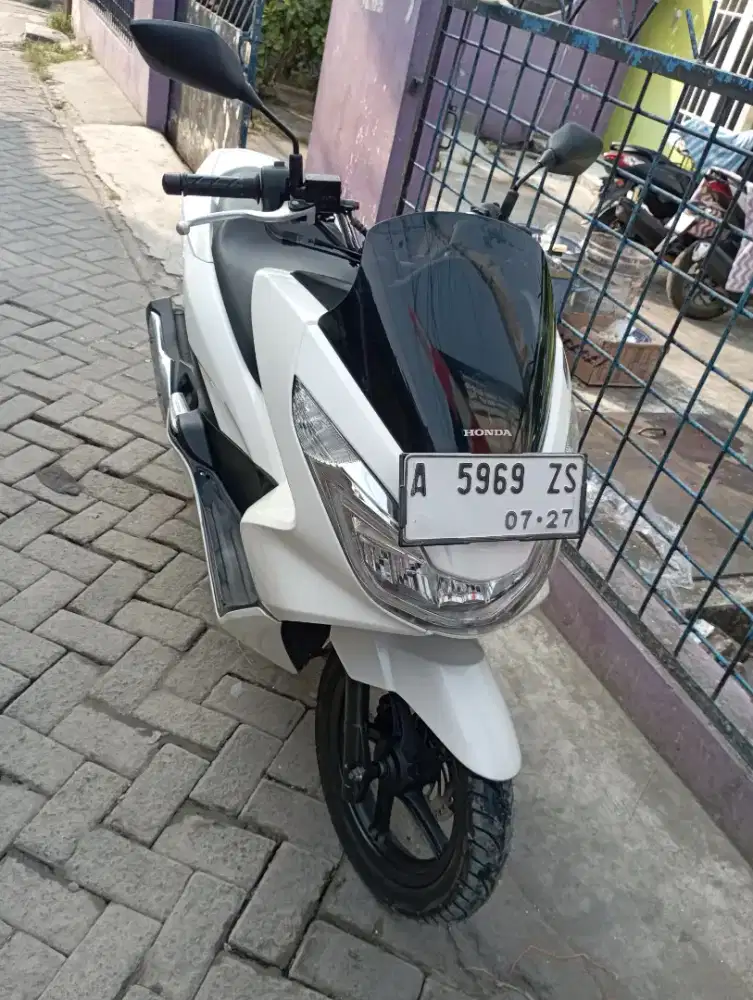 Honda pcx 153 cc cbu vietnam 2017