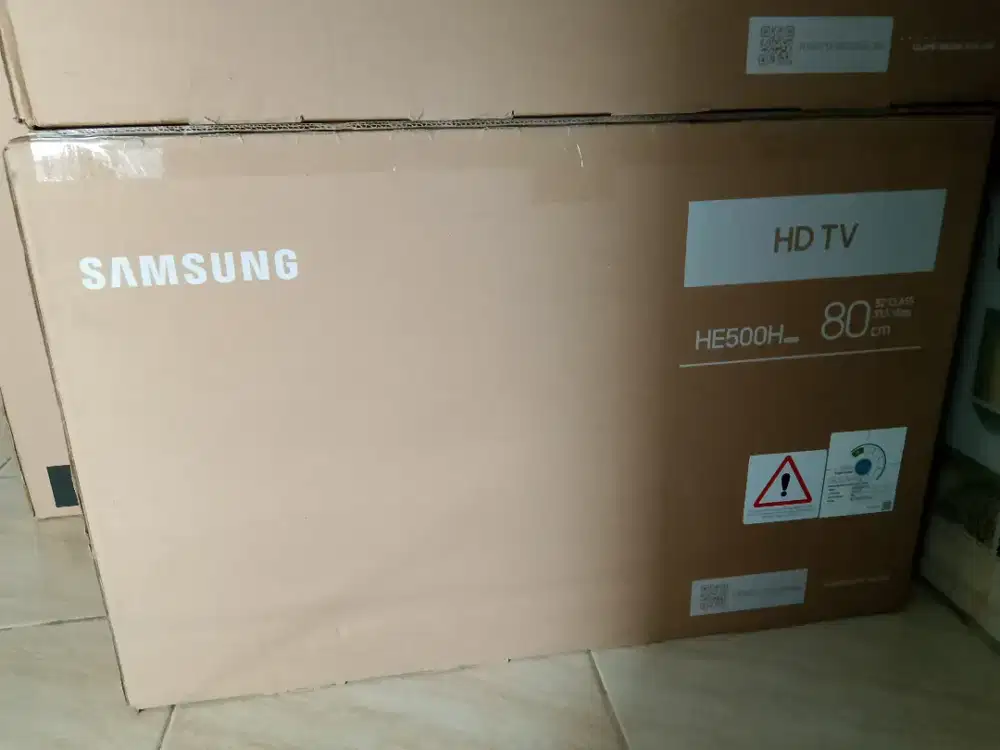 New Samsung smart tv 32 inch & 43 inch