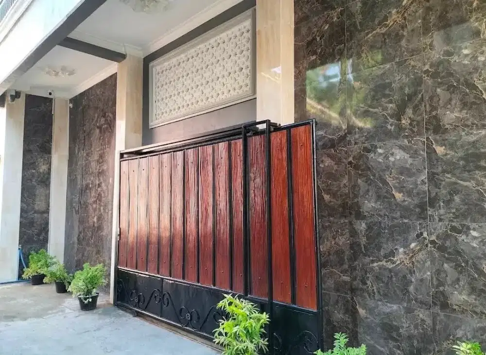 Dijual kost Gentan L:101,2 lantai, 10 KT