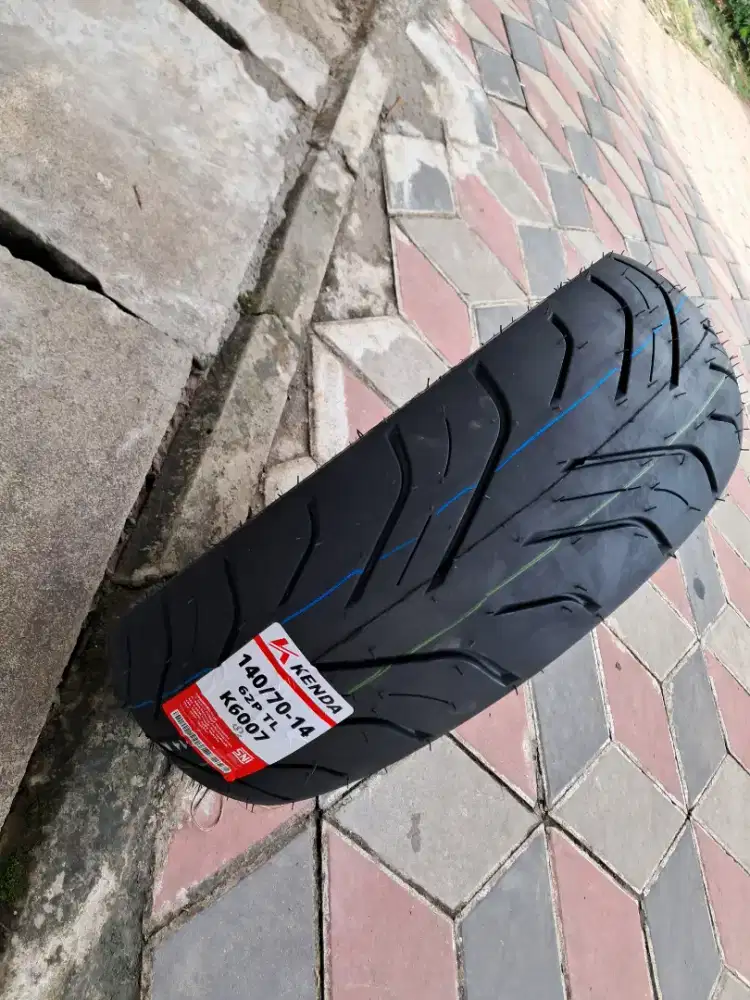 Ban Aerox 140/70-14 TL