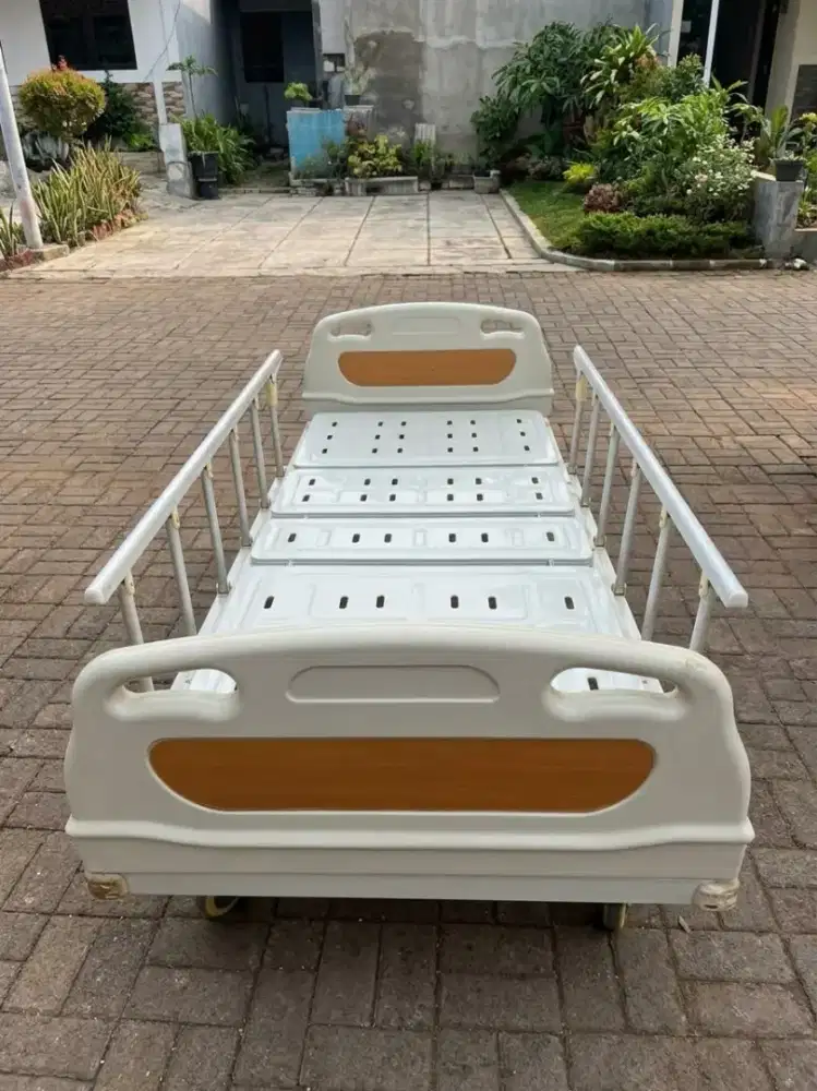 PL Onemed Bed Pasien Ranjang Rumah Sakit Hospital Bed