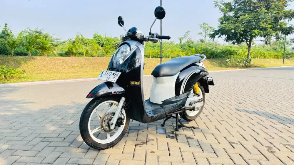 DIJUAL HONDA SCOOPY 2011