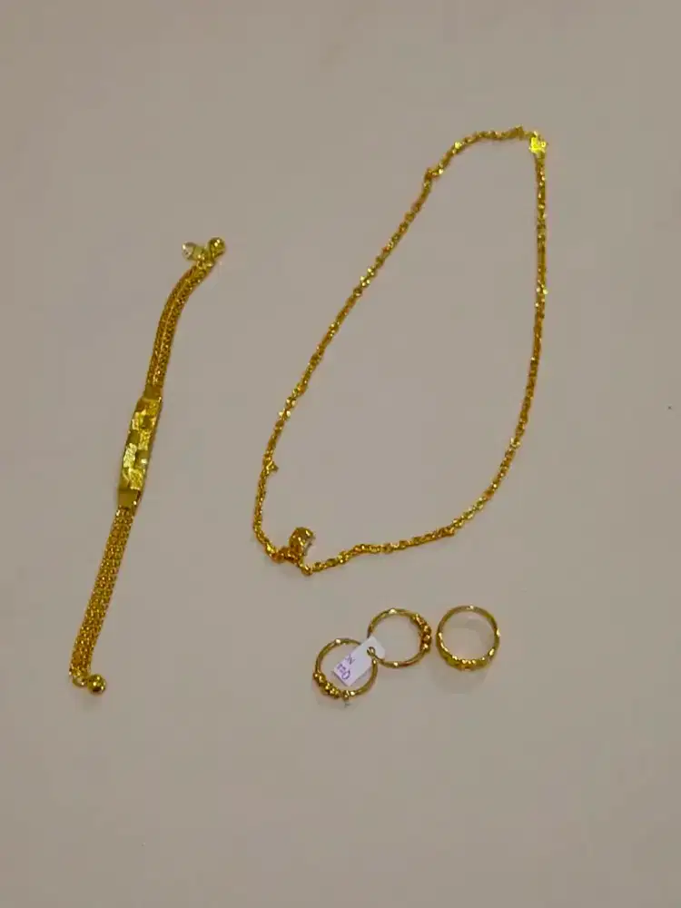 1 Set Perhiasan Anti Luntur (Baru)