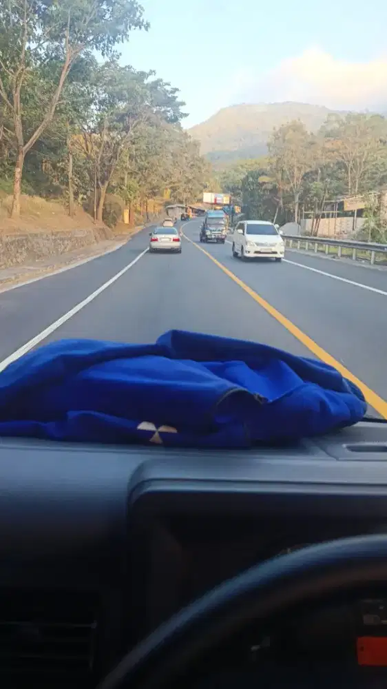 Driver kurir untuk motor & mobil