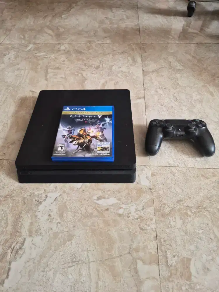 Dijual Ps4 slim 1Tb 1 stik