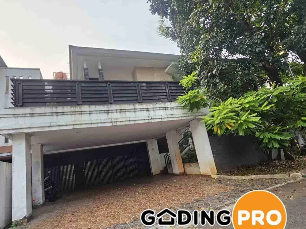 Dijual Rumah 3 Lantai Plus Mezzanine di Mahogany Residence