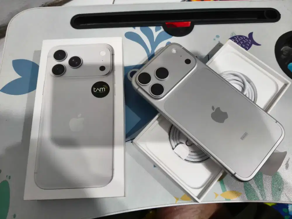 Iphone 18 pro max 256 aktif 16/10/2026 silver