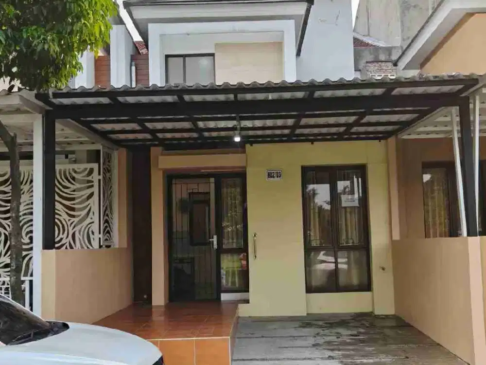 Dijual rumah full renov